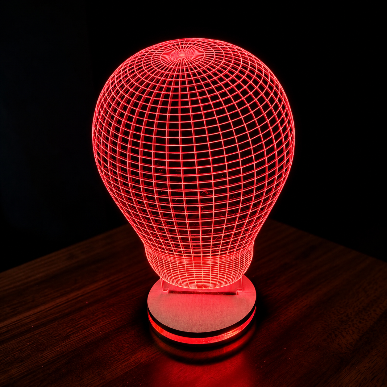 Light bulb shaped crystal lamp