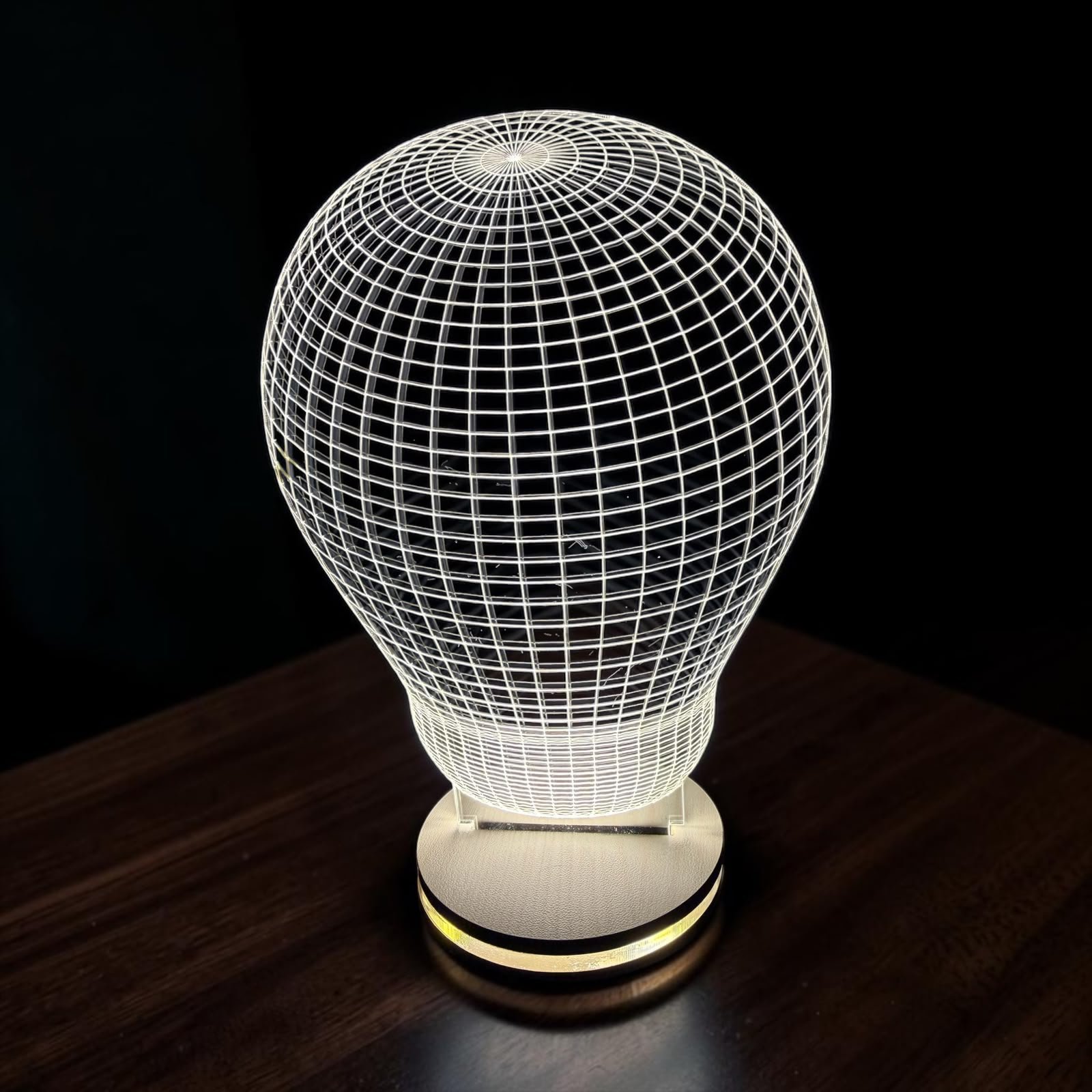 Light bulb shaped crystal lamp